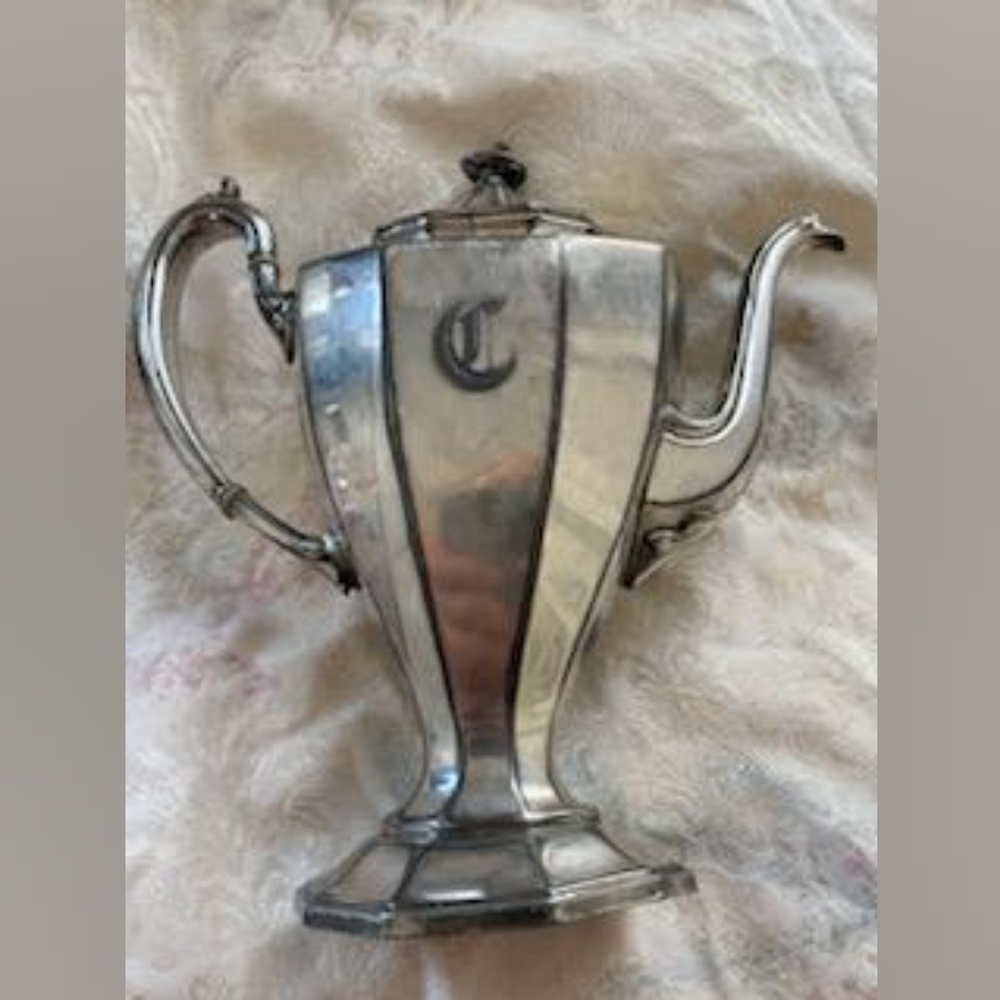 Vintage Footed Reed & Barton No 3690 C Silver Teapot